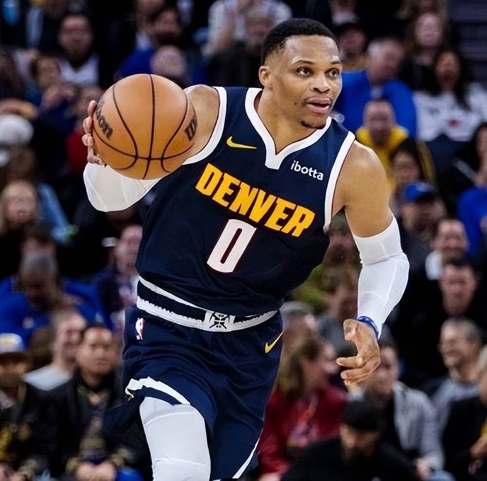 阵容方面的 阵容方面的