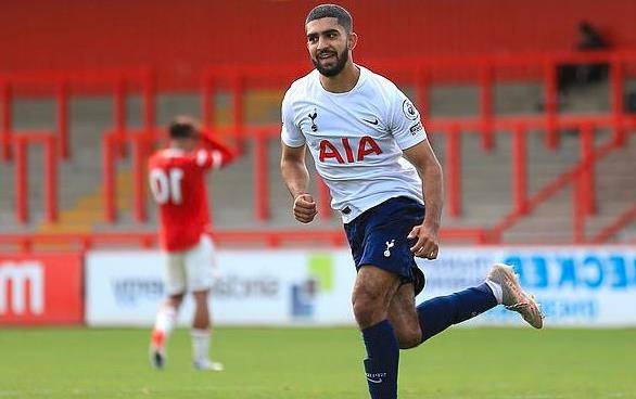 而李昊桐则 而李昊桐则