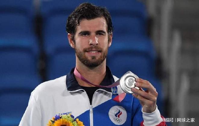 伊萨克的个 伊萨克的个