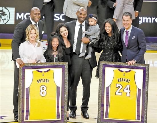 并肩作战的 并肩作战的